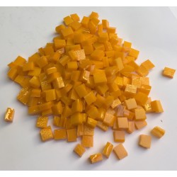 Vrac d'émaux Orange Clair 400g : Tesselle 1x1cm.