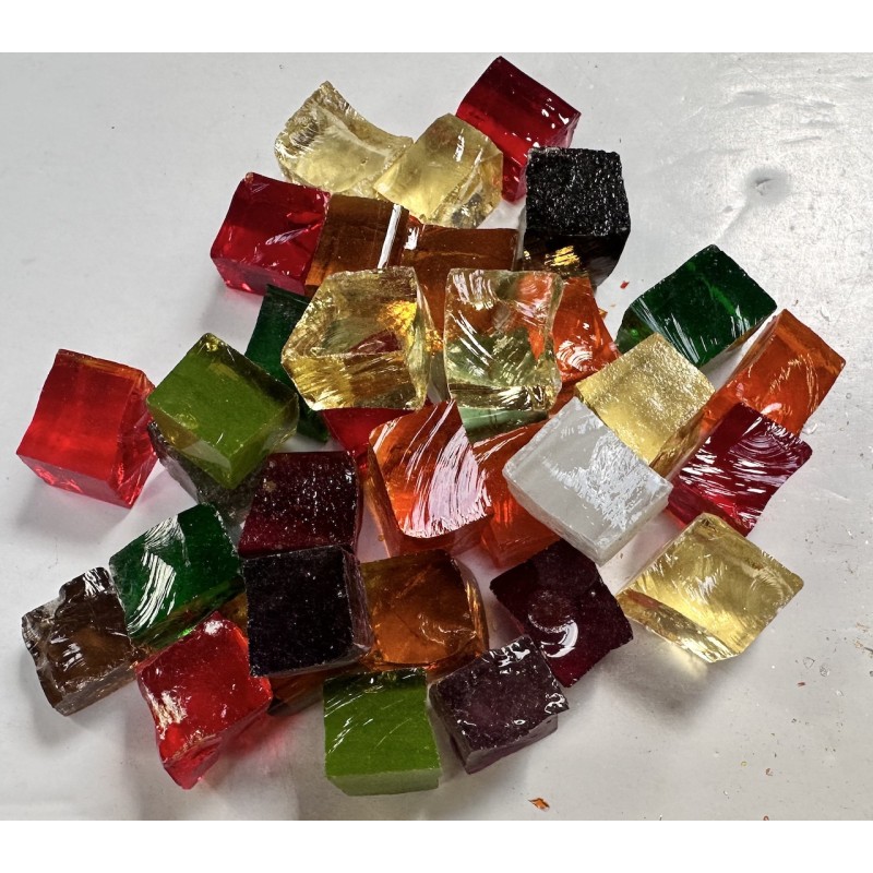 Vrac de Dalles de Verre - Tansparent 500g : Cube 2x2cm. Vrac de Dalles de Verre - Tansparent 500g : Cube 2x2cm.