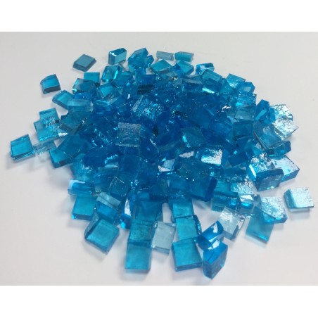 Vrac d'émaux Bleu Turquoise-Tansparent 220g : Tesselle 1x1cm.